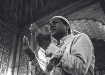 গ্রাম বাংলার মুসলিম বনেদিয়ানার সঙ্কট