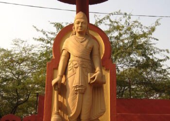 মৌর্য সাম্রাজ্যের উদ্ভব ও চন্দ্রগুপ্ত মৌর্যঃ ঐতিহাসিক বিশ্লেষণ ও পর্যালোচনা