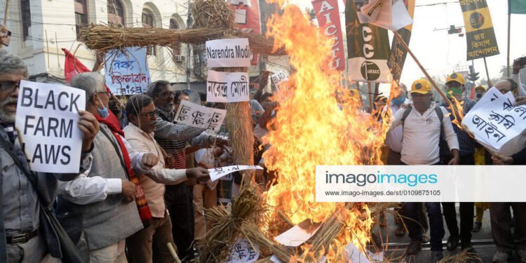 কৃষি আইন : বিপন্ন কৃষক ও বিপন্ন ভারতের কৃষি ব্যবস্থা