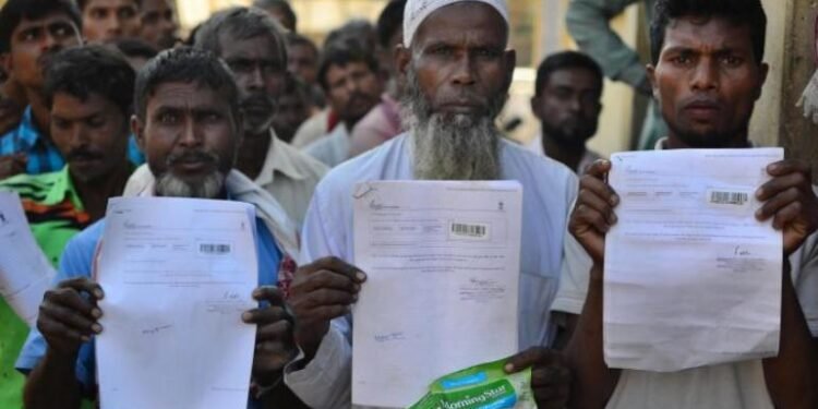 বাংলাদেশি অনুপ্রবেশ ইস্যু ও চরমপন্থী শক্তির সাম্প্রদায়িক রাজনীতি