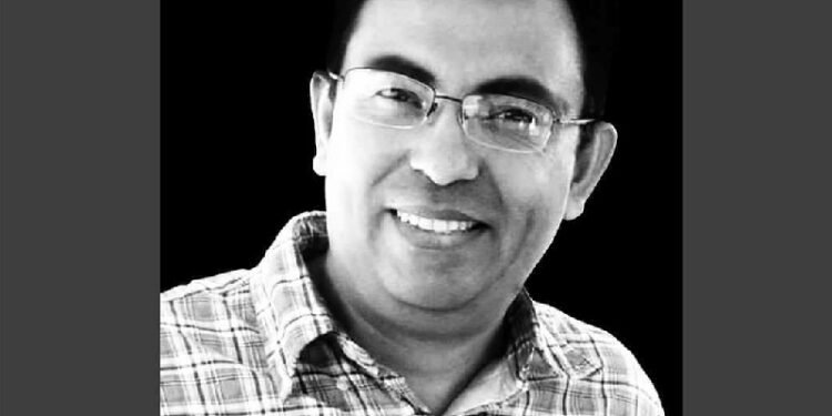 অভিজিৎ রায় : এক মুক্তমনা নাস্তিকের অপবাদ খণ্ডন